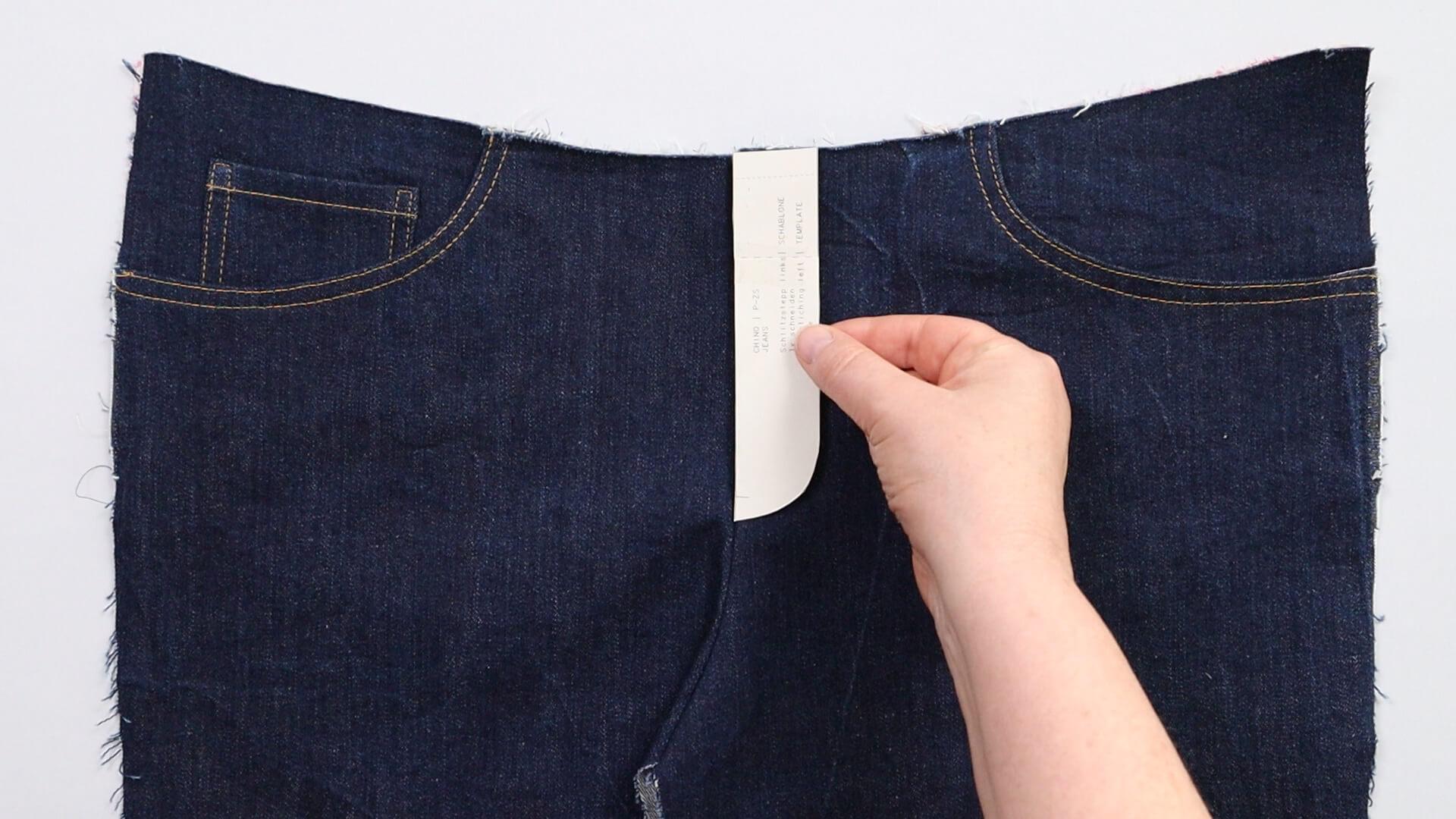 smartPATTERN Nähanleitung für Schlitz mit Reißverschluss einer Jeans- Schlitzverlauf nach Schablone anzeichnen