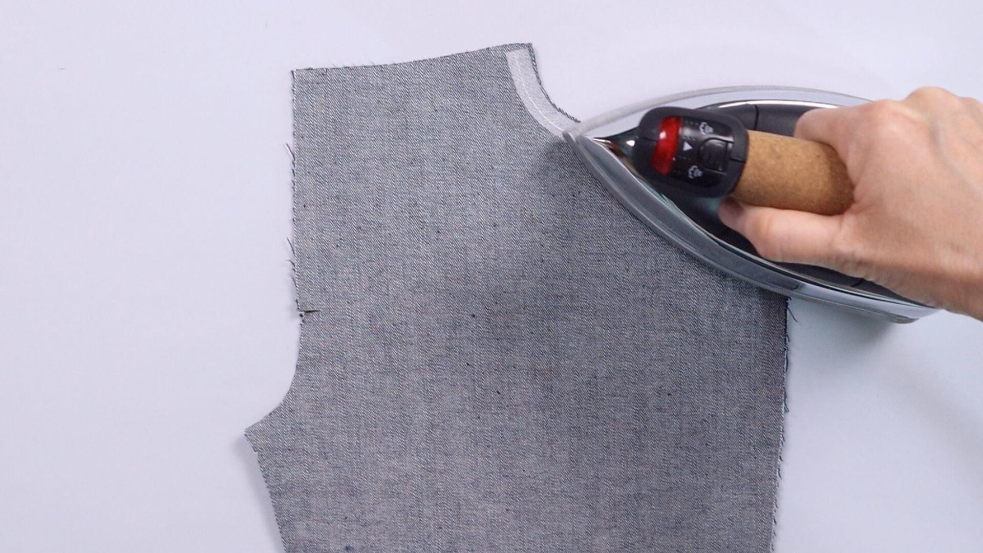 smartpattern Nähanleitung für vordere Jeanstasche- Tascheneingriff mit Kantenband sichern
