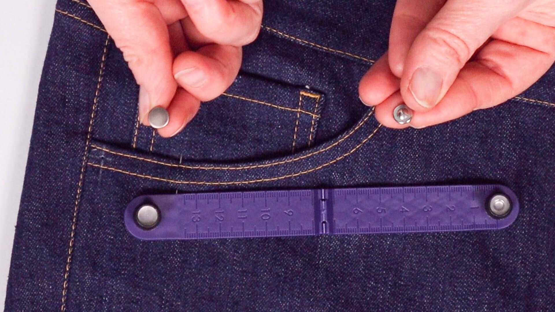 smartPATTERN Nähanleitung zum Anbringen von Nieten an Jeanshose - Nieten Ober- und Unterteil mit Werkzeug