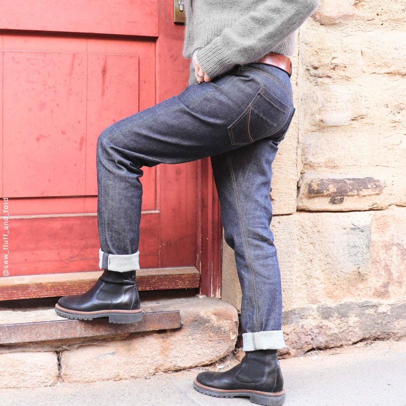 Frauen-Selvedge-jeans-hj06-low-waist-tapered-modern-seitenansicht Designbeispiel für Schnittmuster Frauen-Selvedge-Jeans HJ06 in Seitenansicht