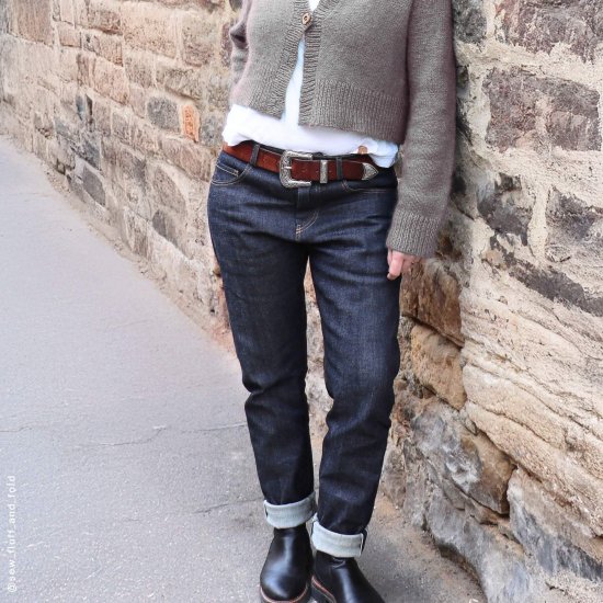 Designbeispiel für Schnittmuster Frauen-Selvedge-Jeans HJ06 in Vorderansicht