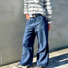 Frauen-Baggy-jeans-HJ07-mid-waist-gerade-beinform-seitliche-Vorderansicht