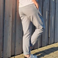 Frauen-Chino-hC02-mid-waist-klassisch-Rueckenansicht