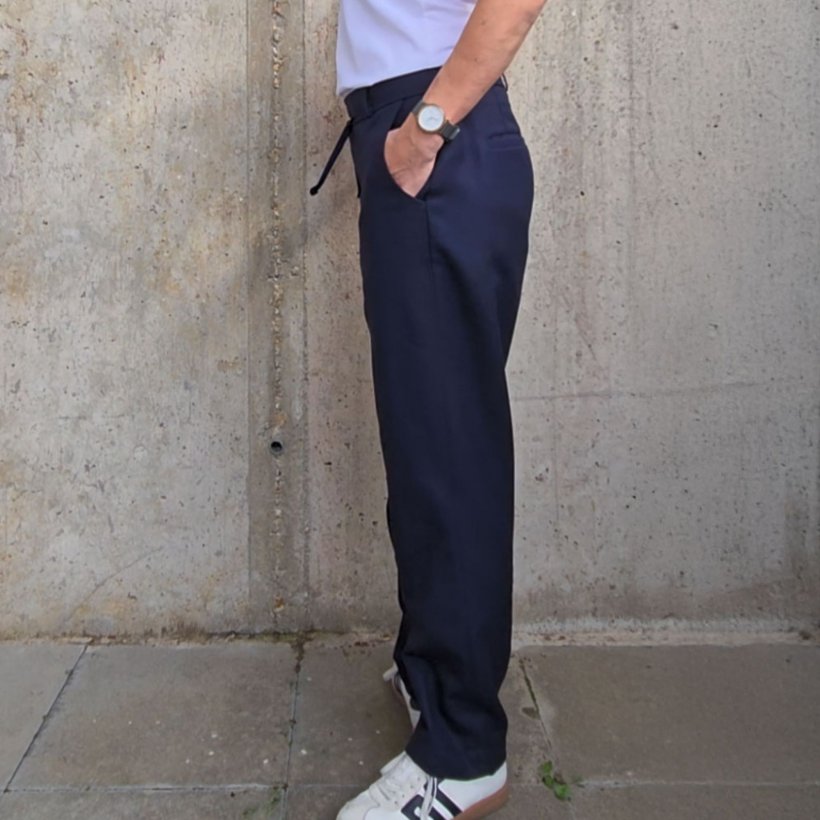 Frauen-Chino-hC03-mid-waist-legere-tiefer-schritt-Seitenansicht