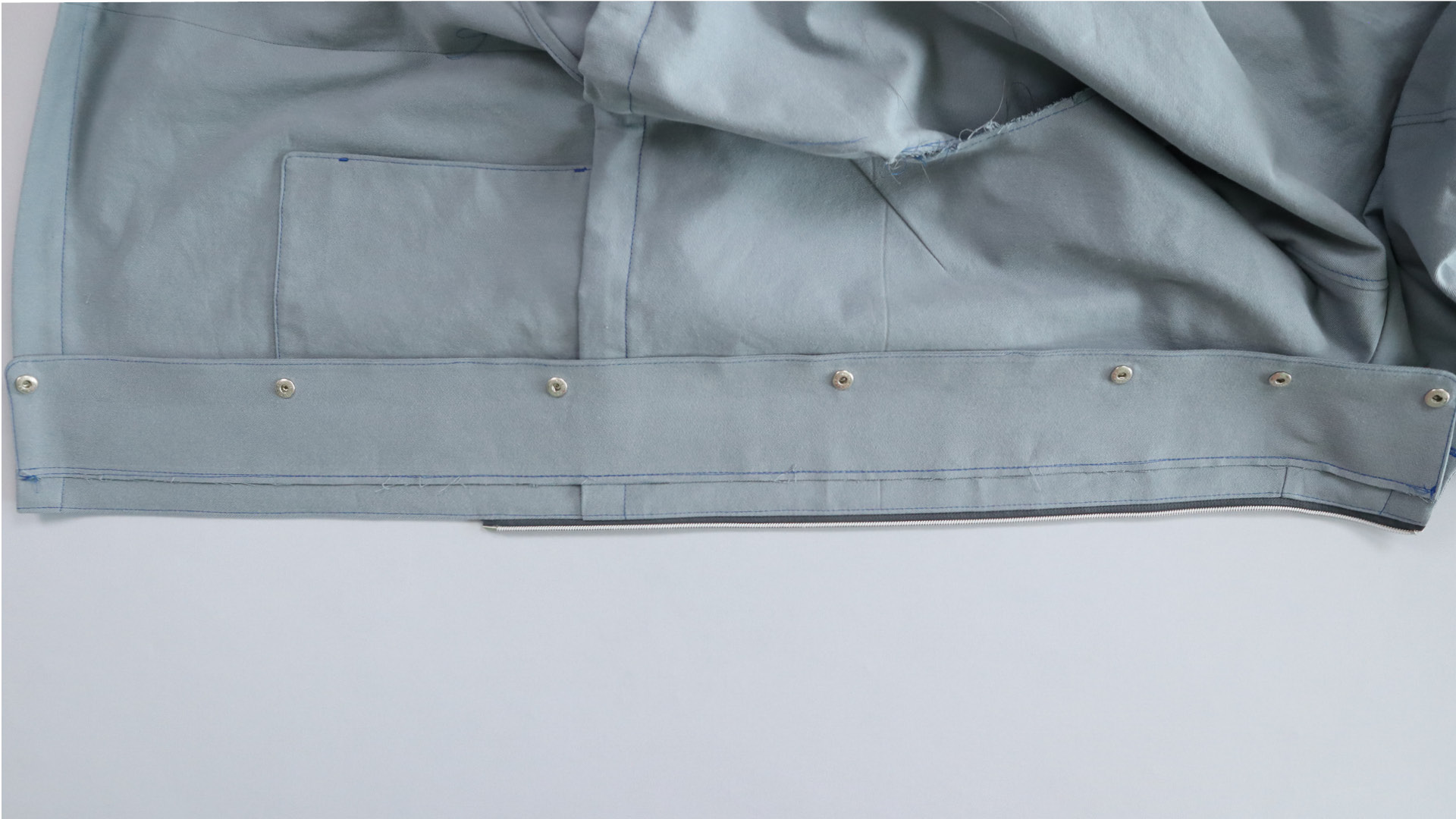 Parka mit Kapuze nähen - Der angenähte Übertritt.