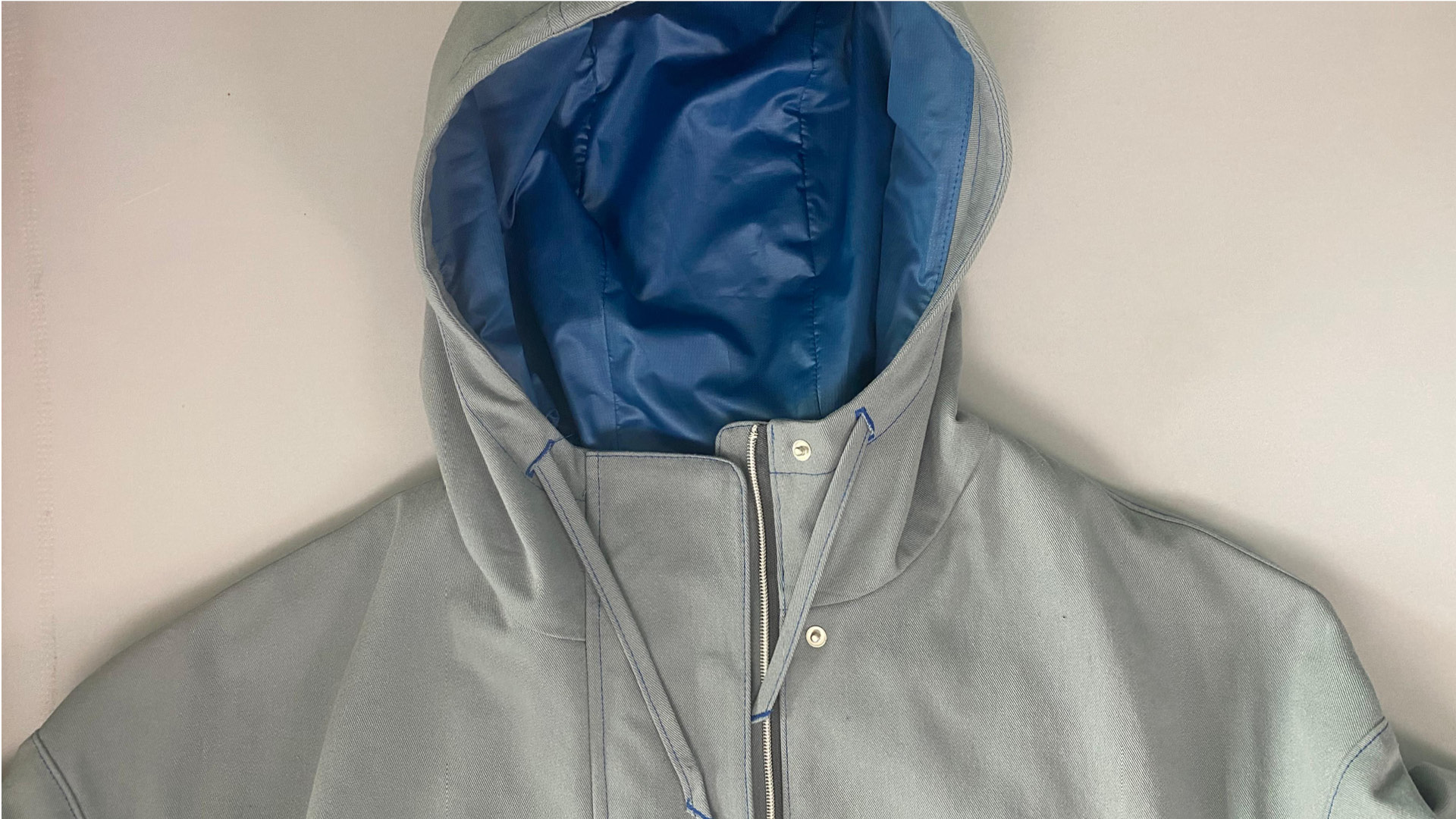 Parka mit Kapuze nähen - Eingezogenes Kapuzenband