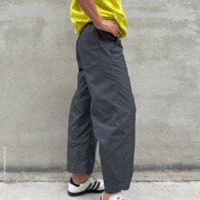 seitenansicht-HE02-Easy-barrel-leg-hose-naehen Seitenansicht Easy-Barrel-Leg Hose HE02 mit Gummibund von Tina genäht